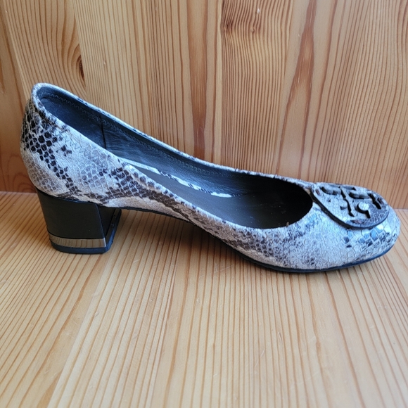 Heels - Picture 5 of 5